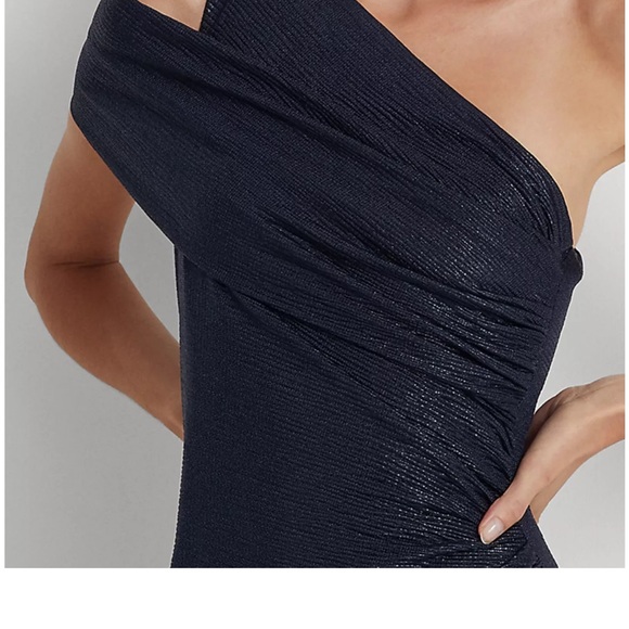 Lauren one shoulder gown - Picture 4 of 6